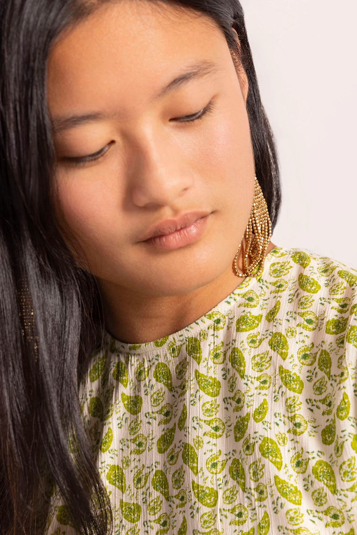 BLUSA TEEN CUT-OUT ESTAMPADO PAISLEY VERDE CLARO - Image 5