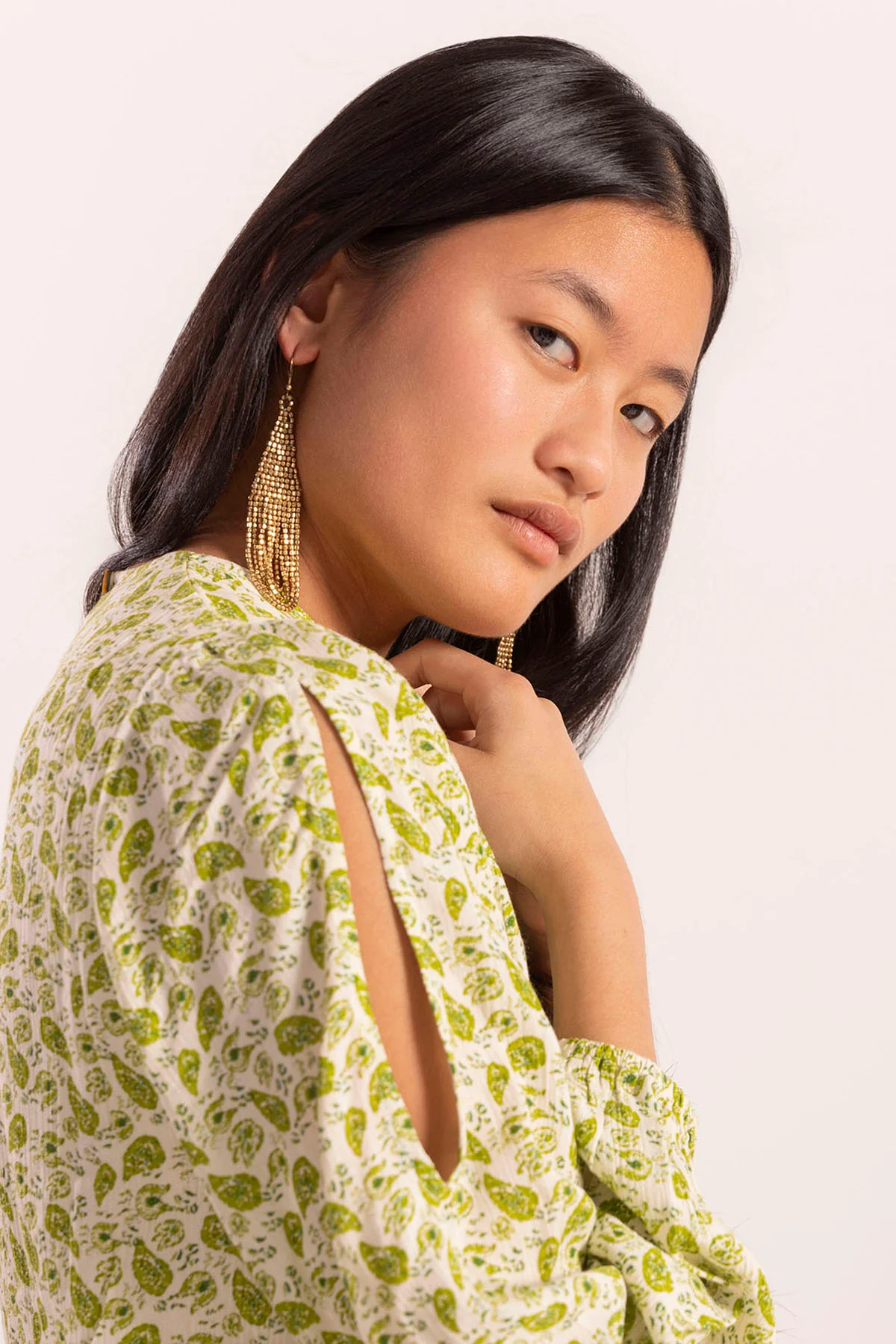 BLUSA TEEN CUT-OUT ESTAMPADO PAISLEY VERDE CLARO - Image 6