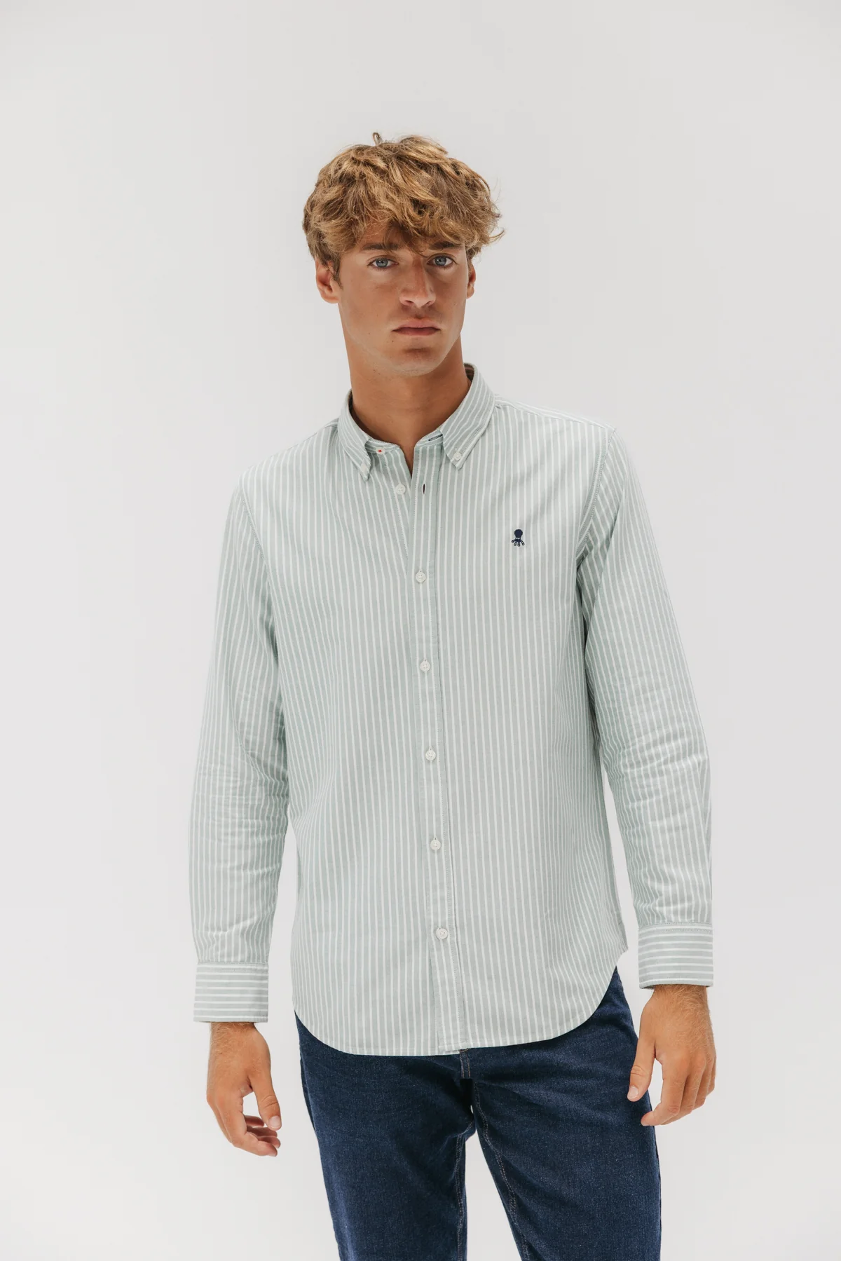 CAMISA CASUAL OXFORD RAYA ANCHA VERDE