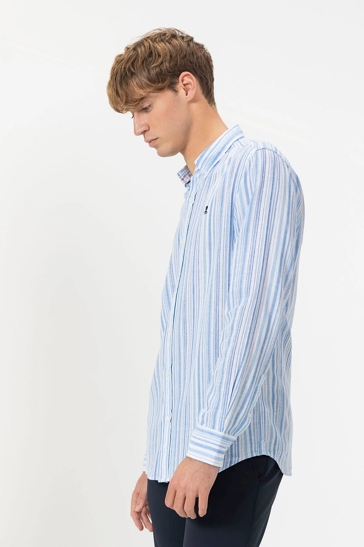 CAMISA CUELLO BOTÓN LINO MULTI RAYAS AZUL MULTICOLOR - Image 4