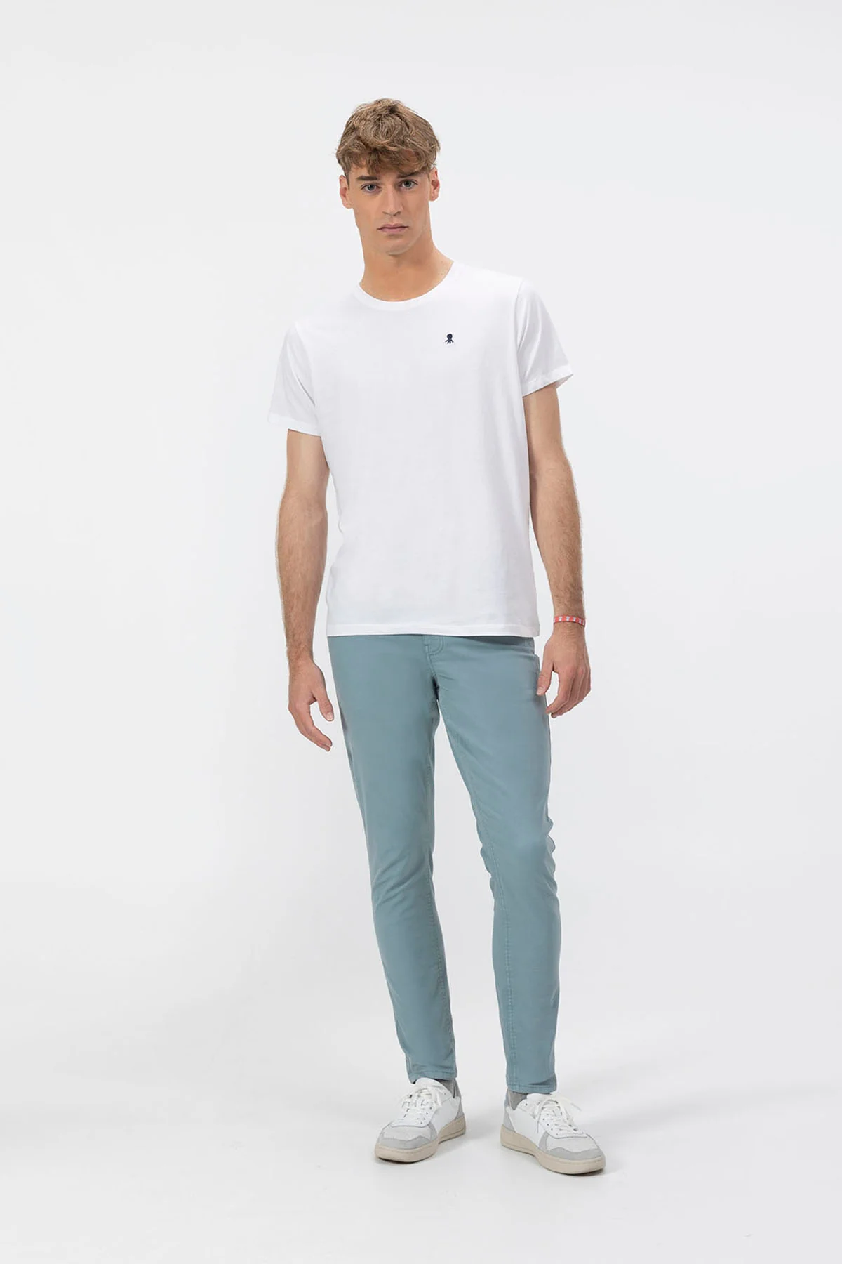 CAMISETA BÁSICA BORDADO A CONTRASTE BLANCO PURO - Image 3