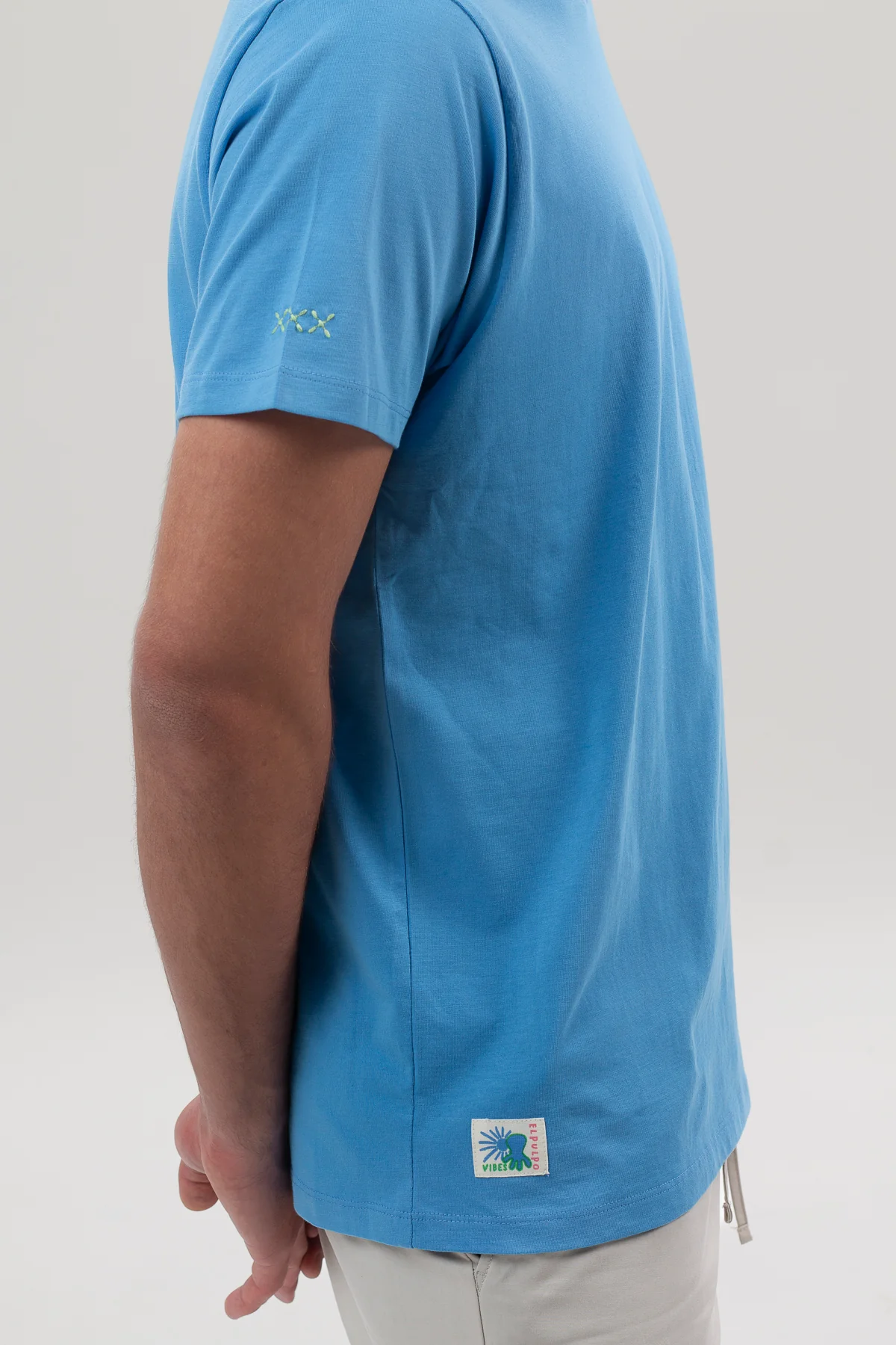 Camiseta estampado palm paradise azul lavanda - Image 2