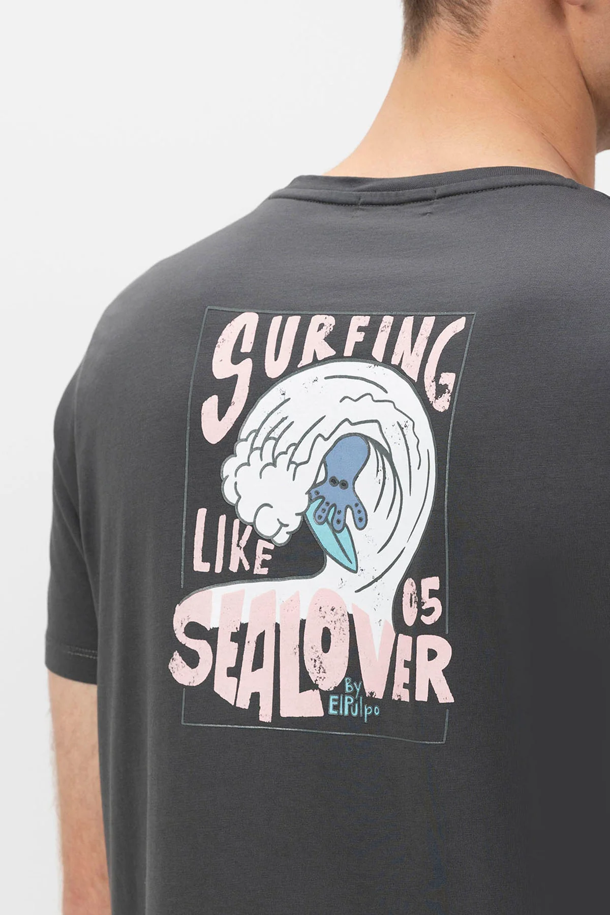 CAMISETA ESTAMPADO SURFING WAVES ANTRACITA - Image 3
