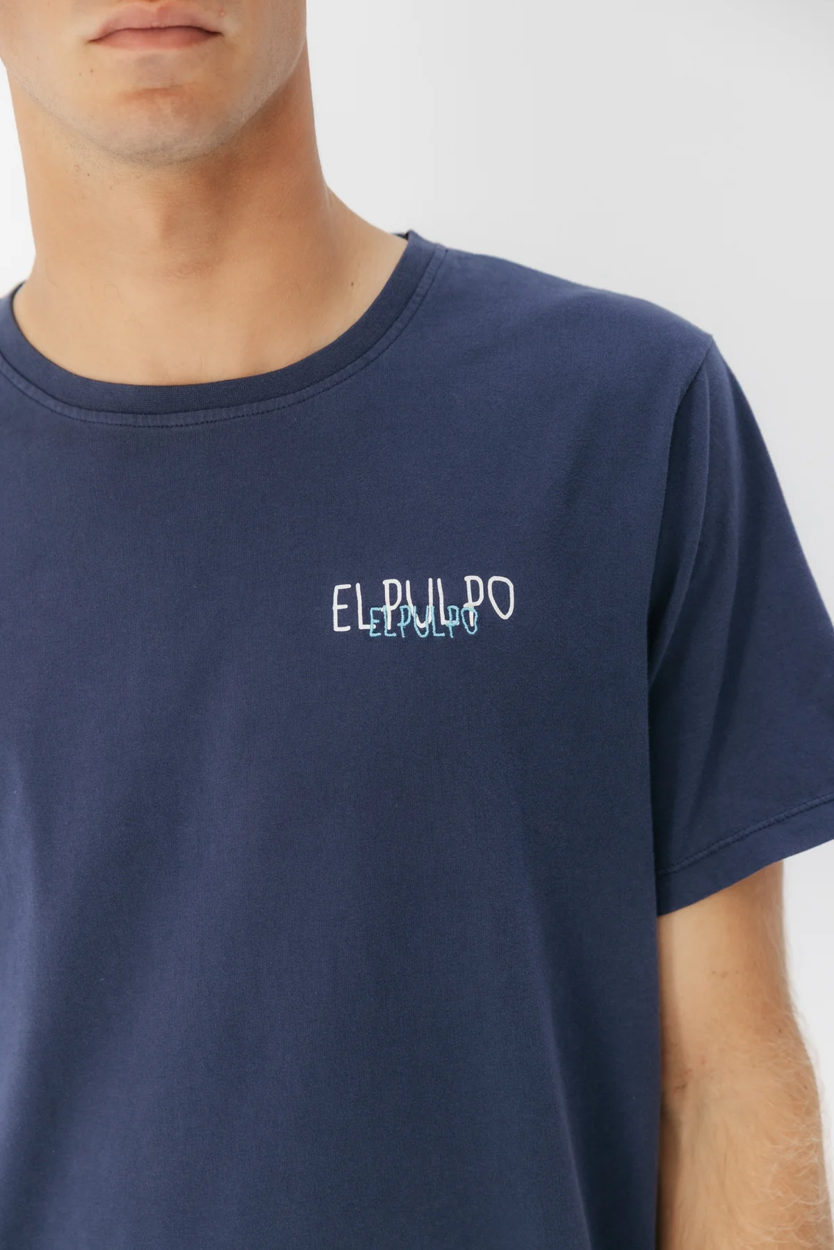 CAMISETA LOGO TEJIDO AZUL MARINO DELAVÉ - Image 2