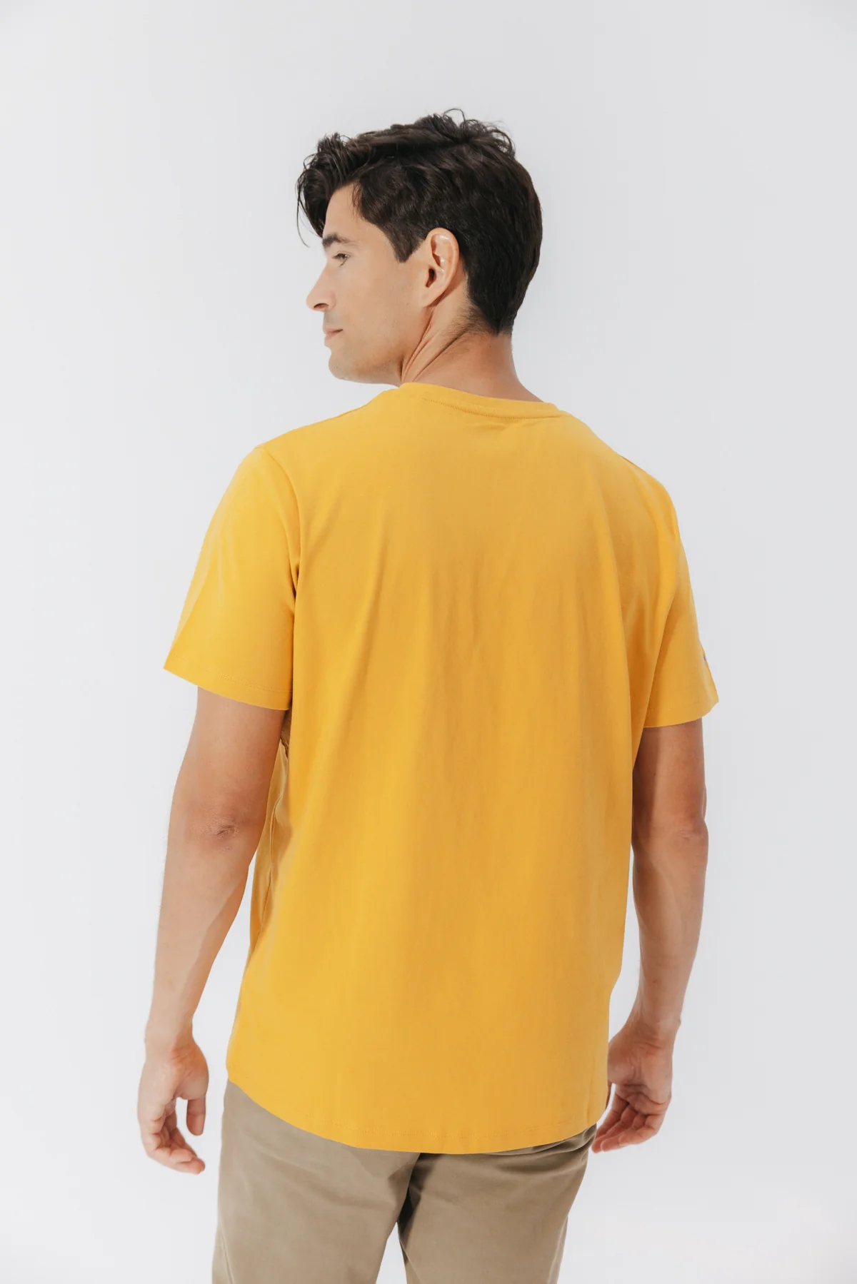 CAMISETA PARCHES DIBUJADOS MOSTAZA - Image 3