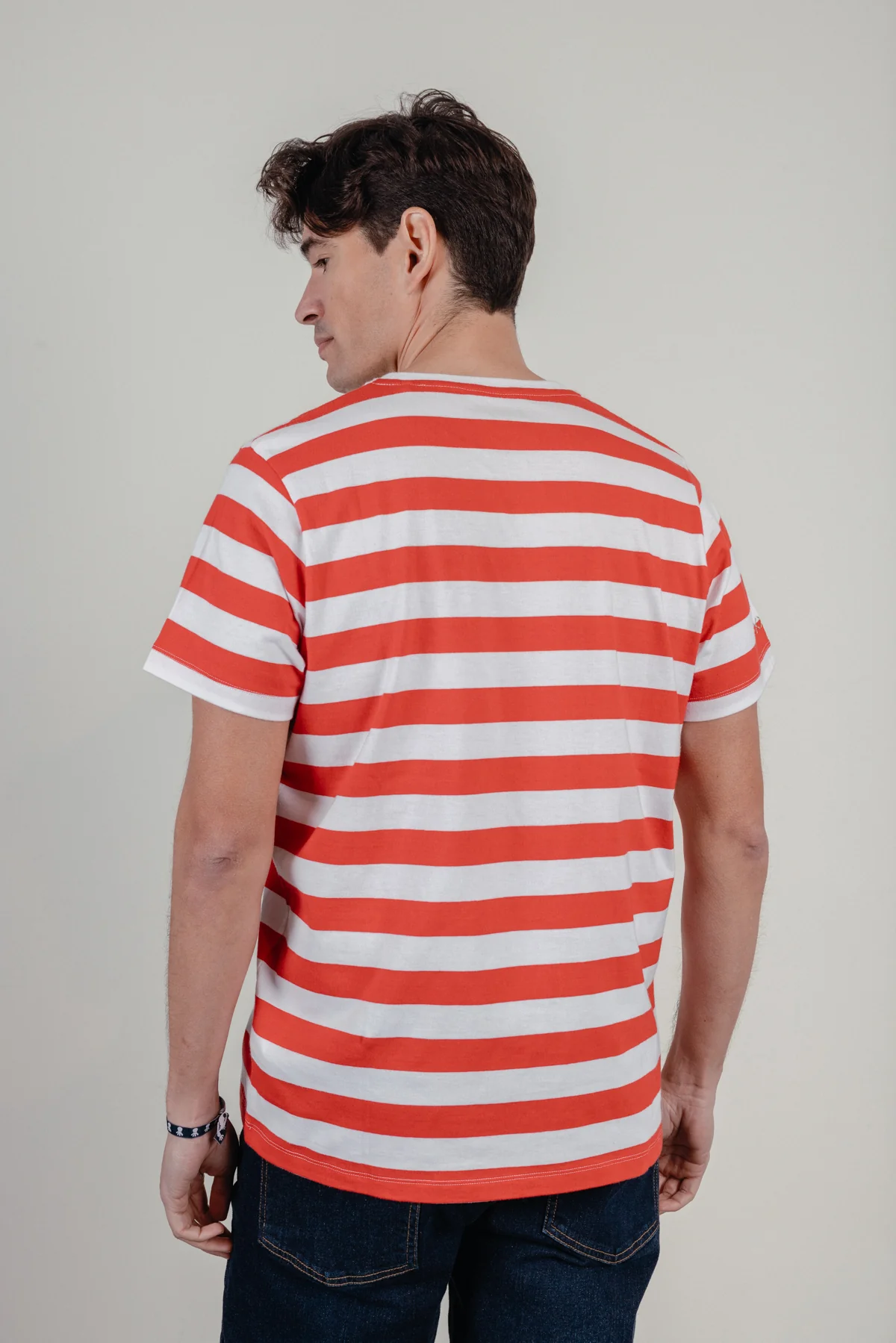 Camiseta rayas etiqueta oasis rojo - Image 4
