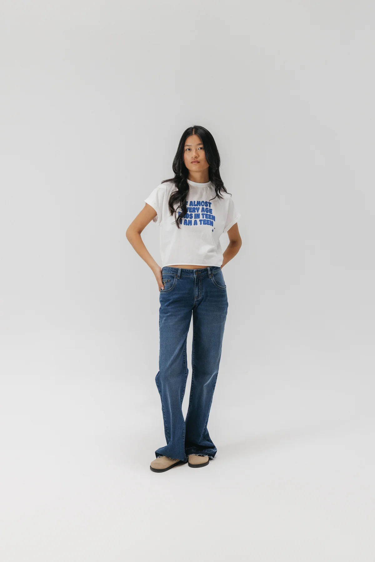 CAMISETA TEEN ESTAMPADO MENSAJE BLANCO PURO - Image 4