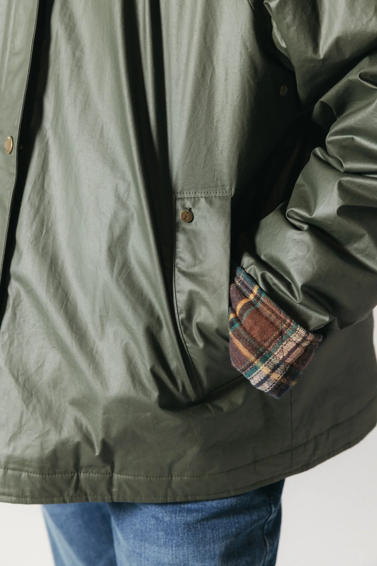 CHAQUETA TEEN ENCERADA NEW VERDE MILITAR - Image 5