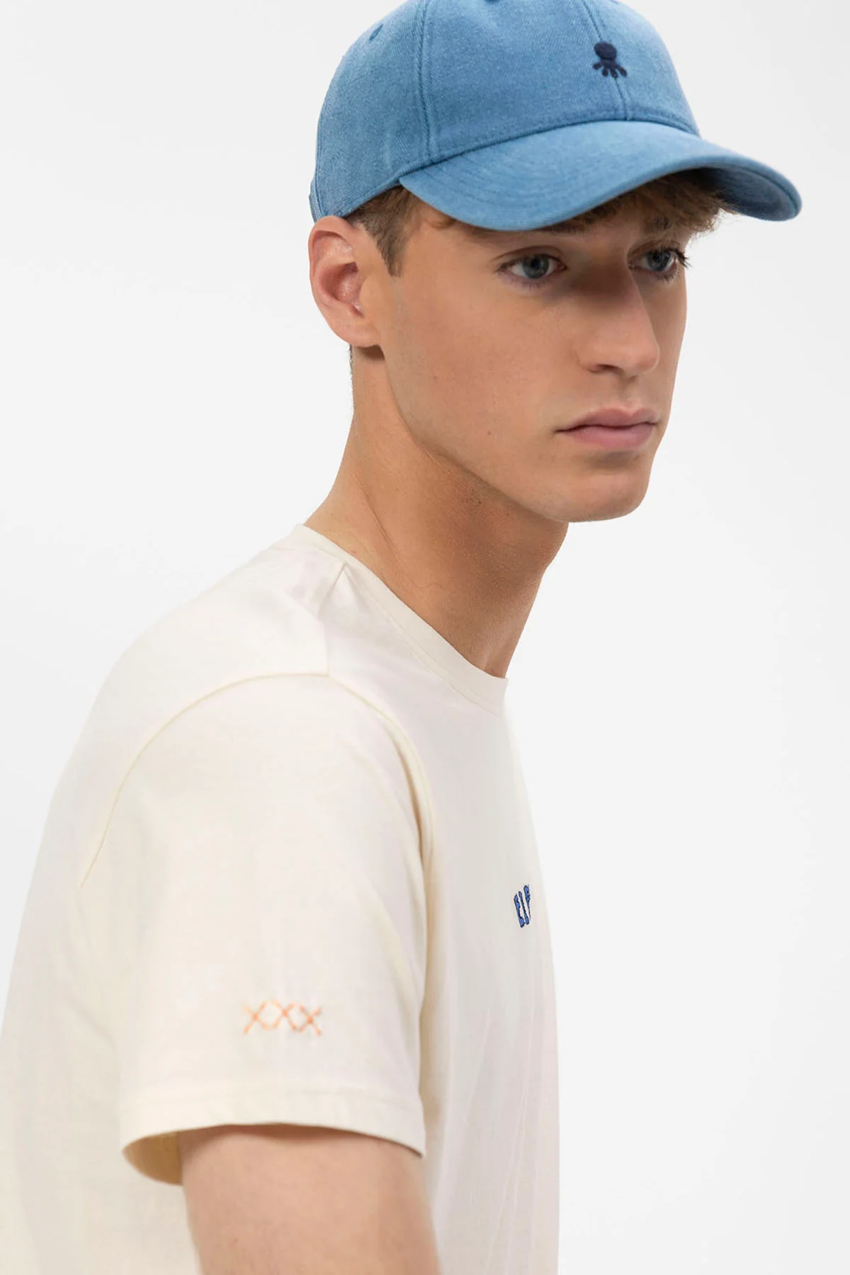 GORRA EFECTO LAVADO ELPULPO A TONO AZUL ZAFIRO - Image 3