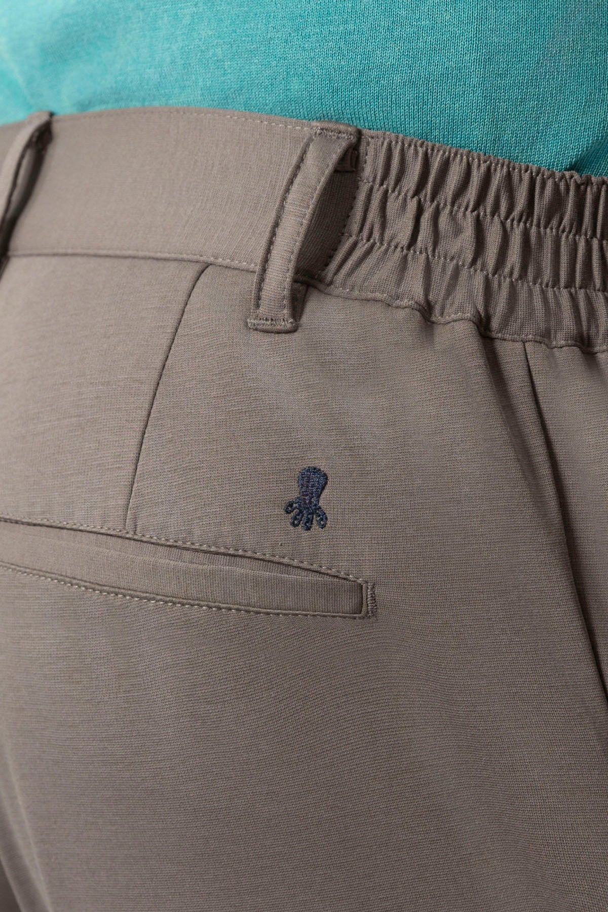 PANTALÓN SUPERCOMFORT GRIS MEDIO - Image 7