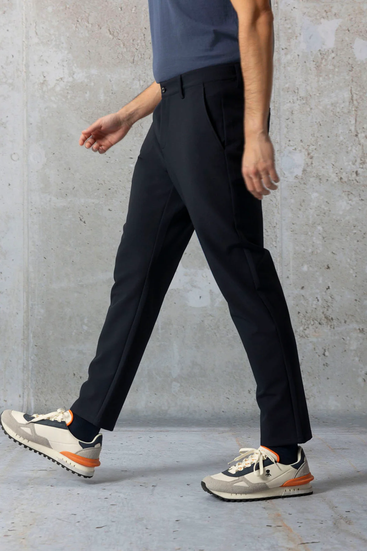 PANTALON TECNICO PERFECT AZUL MARINO - Image 3