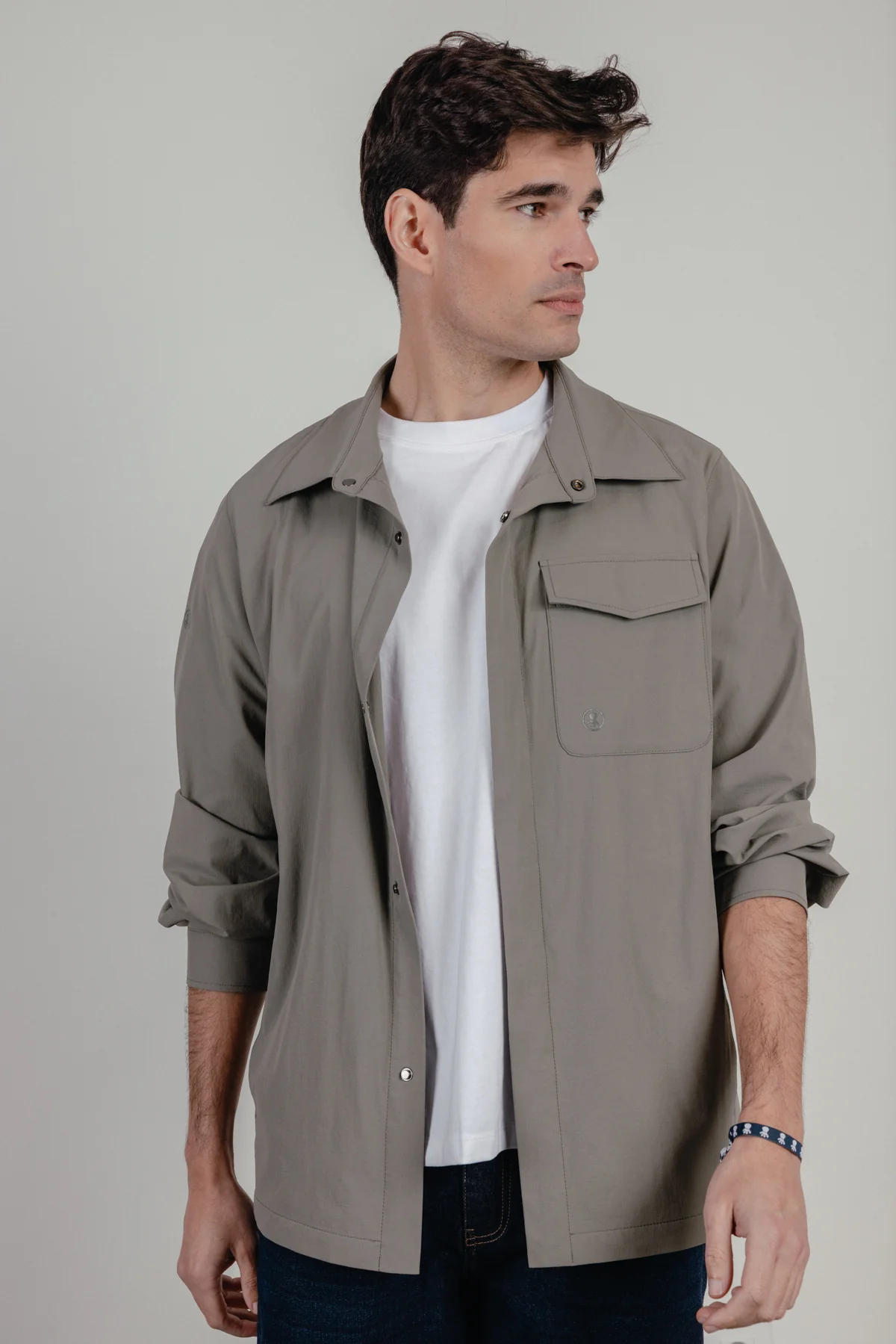 Sobrecamisa cargo técnica ripstop verde delavé - Image 4