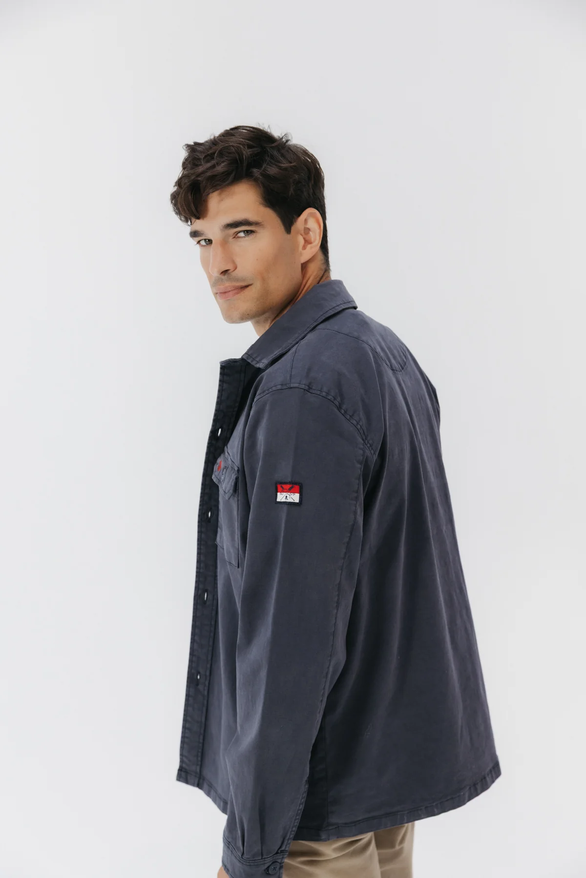 Sobrecamisa heritage dos bolsillos azul marino - Image 3