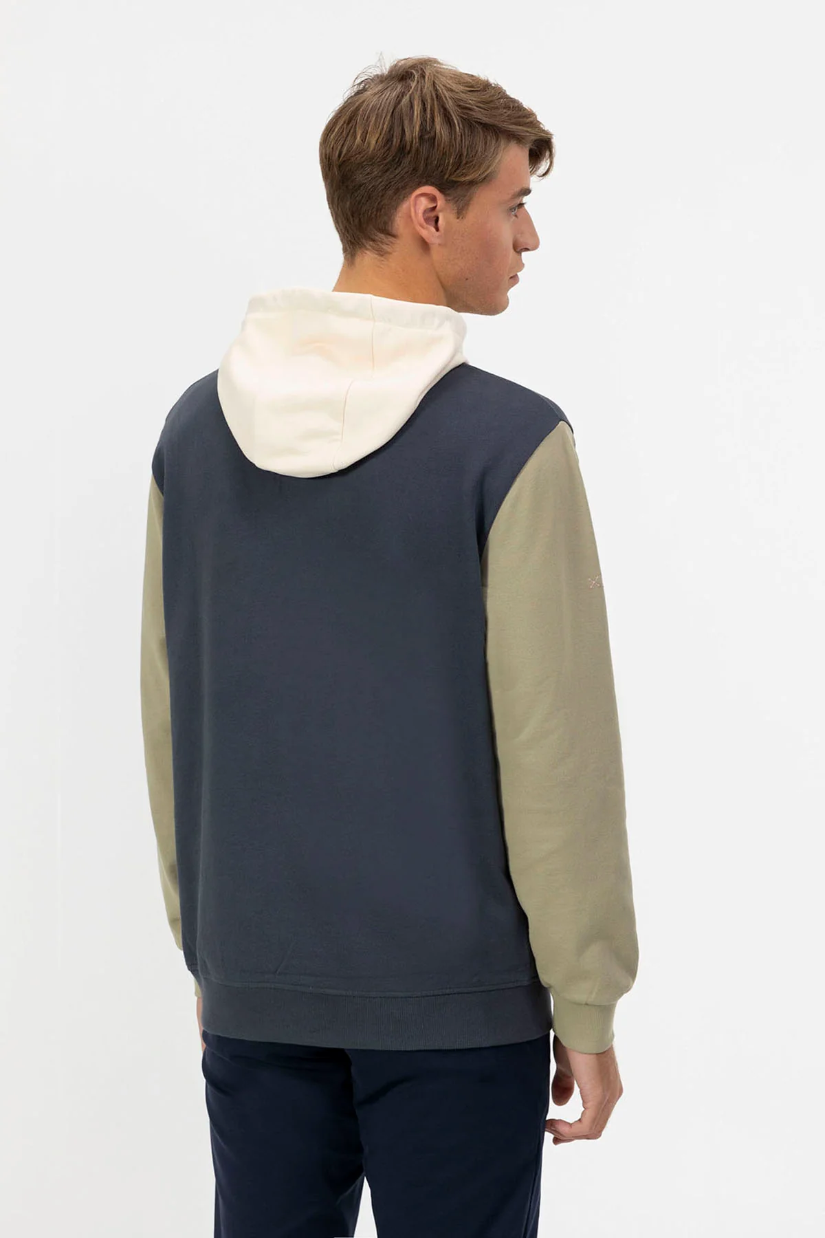 SUDADERA CAPUCHA COLOR BLOCK ESTAMPADO AZUL MARINO - Image 6
