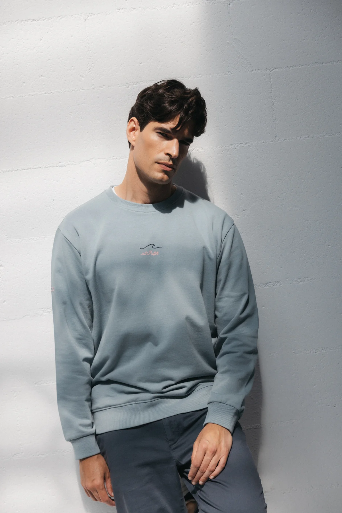 SUDADERA EL MAR TODO LO-CURA AZUL GRISÁCEO