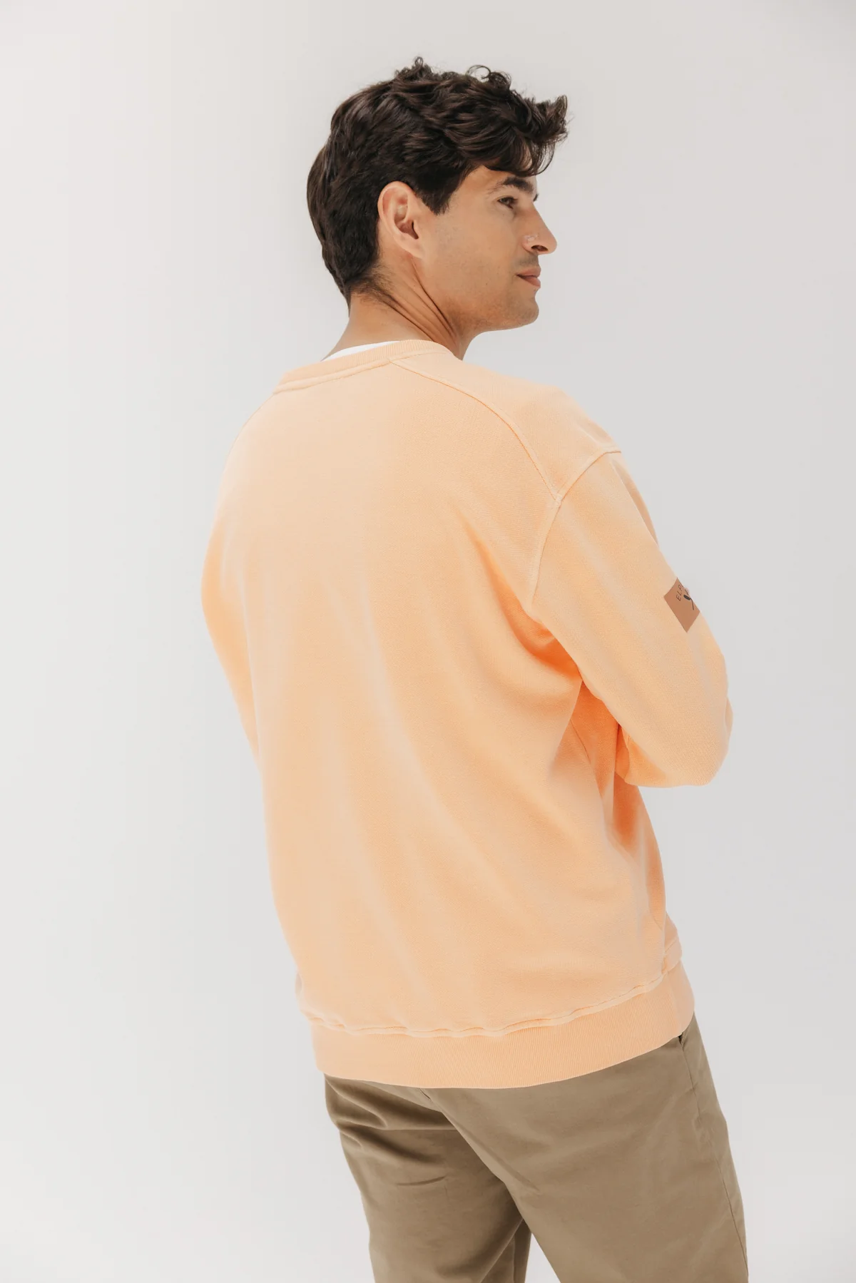 SUDADERA LAVADA ESTAMPADO RELIEVE HELSINKI MELOCOTÓN - Image 6