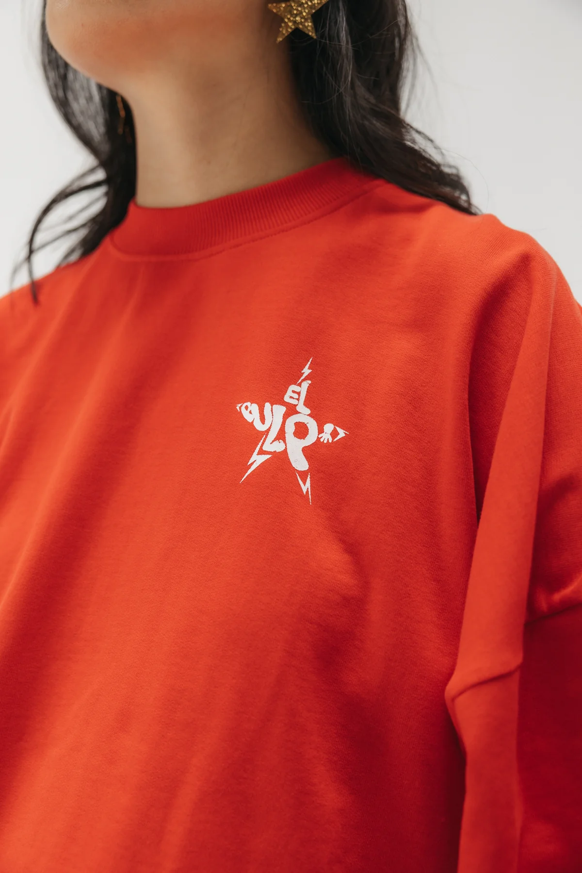 SUDADERA TEEN ESTAMPADO CITY OF STARS CEREZA - Image 7