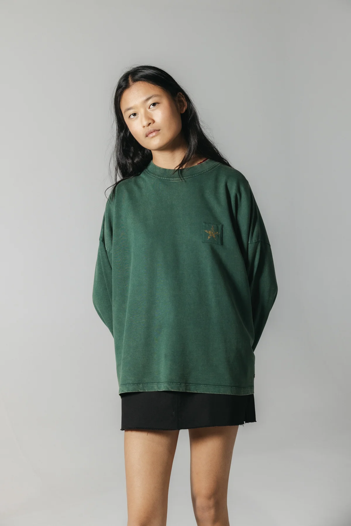 SUDADERA TEEN LOGO ESTRELLA VERDE MILITAR - Image 4